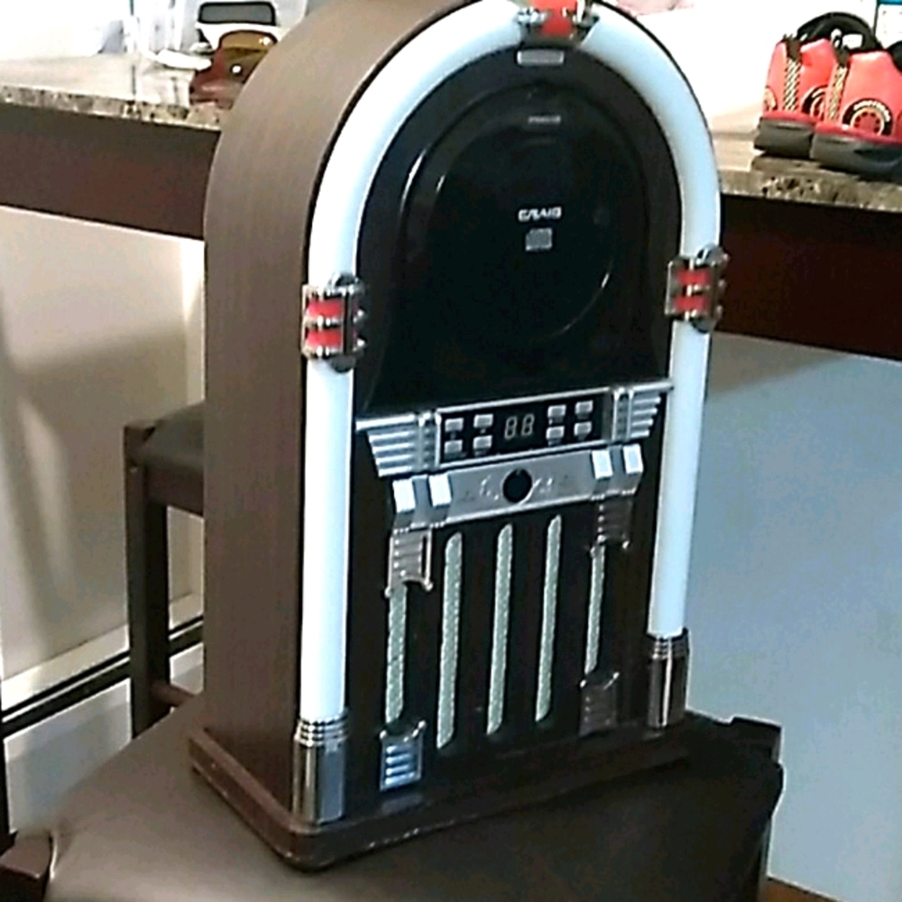 BT AM/FM CD mini jukebox